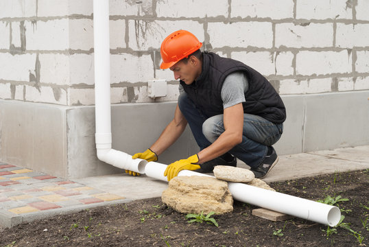 downspout pipe installation